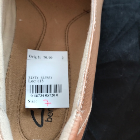 Clarks Shoes - Picture 3 of 3